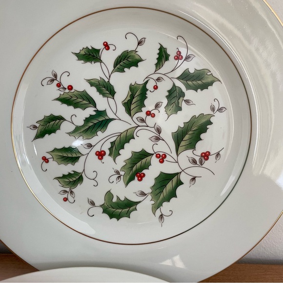 Set of 4 Accent/Salad/Dessert plates - Picture 3 of 9